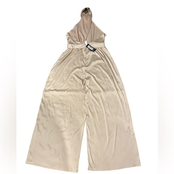 NASTY GAL | WOMEN’S CHAMPAGNE SATIN LET HER DANCE WIDE LEG JUMPSUIT SIZE 10 NWT - Picture 7 of 9